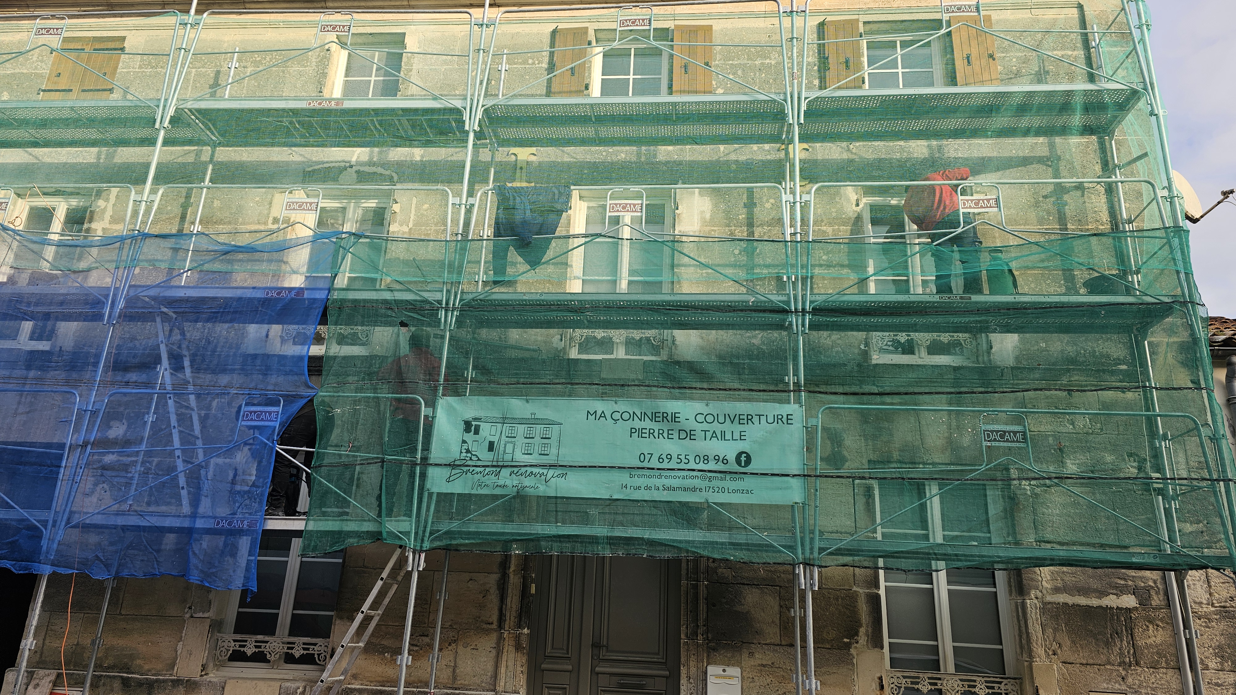 Ravalement de façade à Cognac et alentours : prix, démarches et conseils pour rénover sa maison en pierre